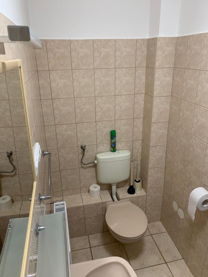 Zsuzsa Apartman Hajdúszoboszló Eksteriør billede