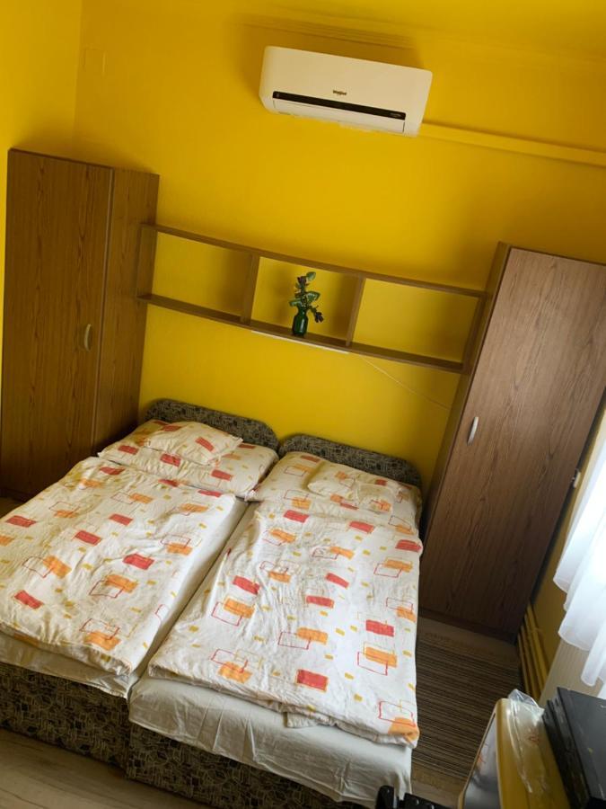 Zsuzsa Apartman Hajdúszoboszló Eksteriør billede